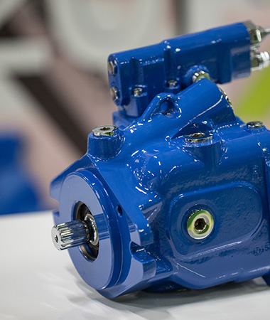 Поршневые насосы применяются в строительстве, заводской автоматизации, сельском и коммунальном хозяйстве, автомобильной и химической промышленности и строительстве. Поршневые насосы